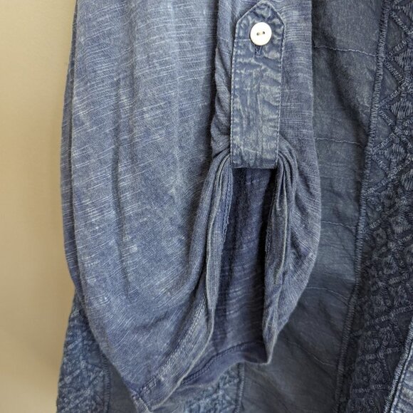 Solitaire Crochet button up - Picture 5 of 7